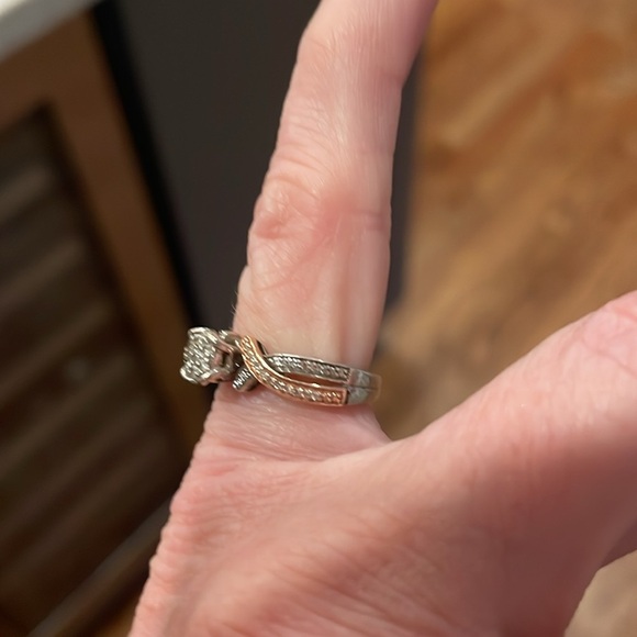 Multi diamond halo promise ring - Picture 5 of 9